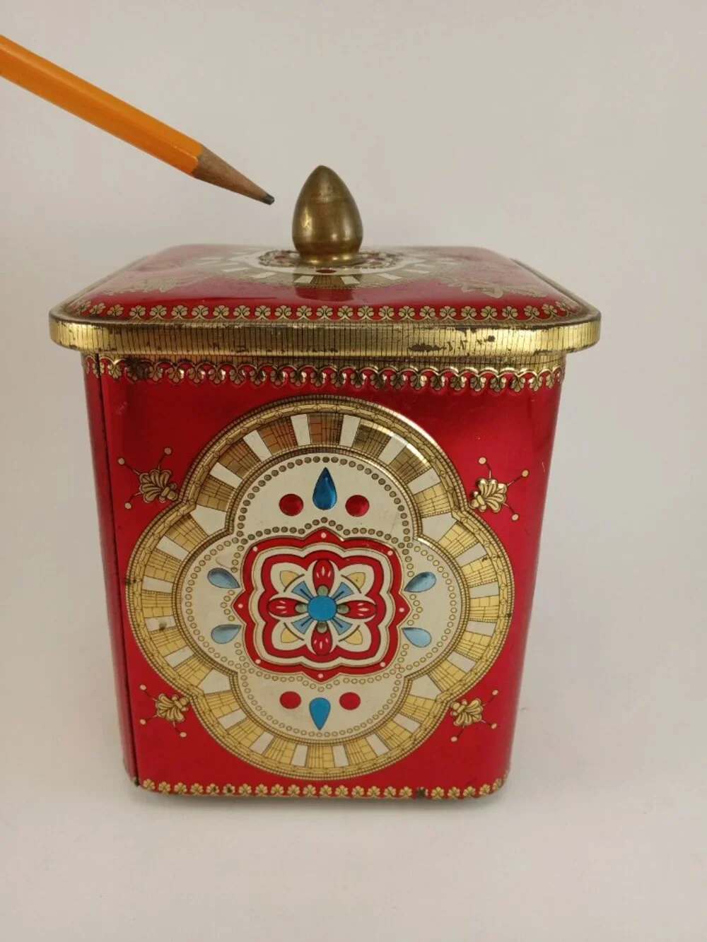 vintage Baret Ware Square Biscuit Tin, Candy Box, England ornate finial red gold